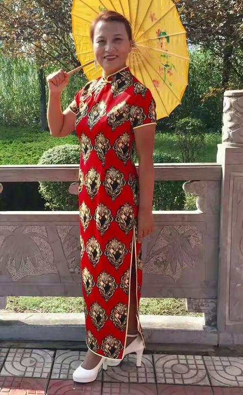 金色年华模特队,祝各位朋友国庆节快乐
